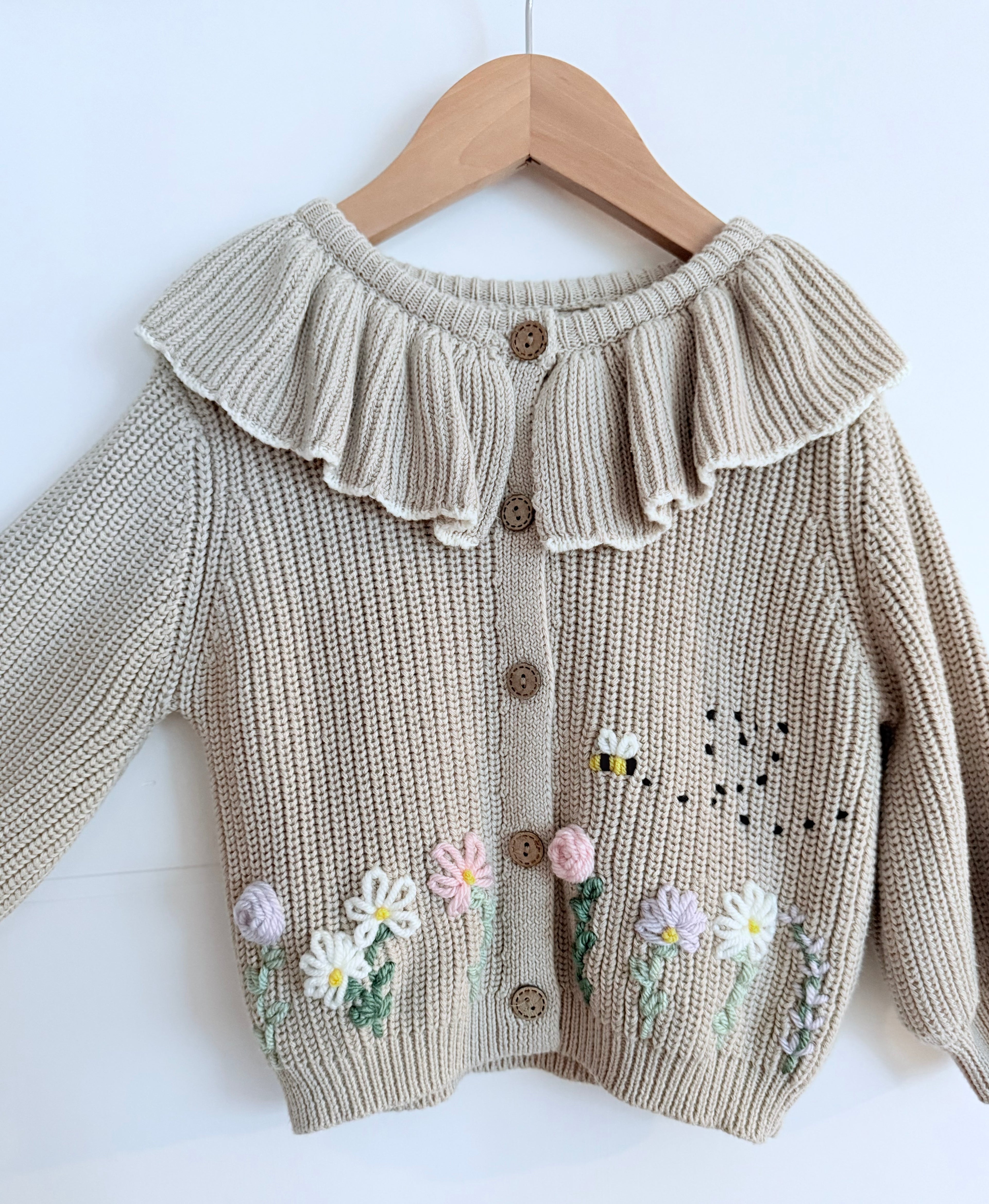 Ruffle Collar Cardigan
